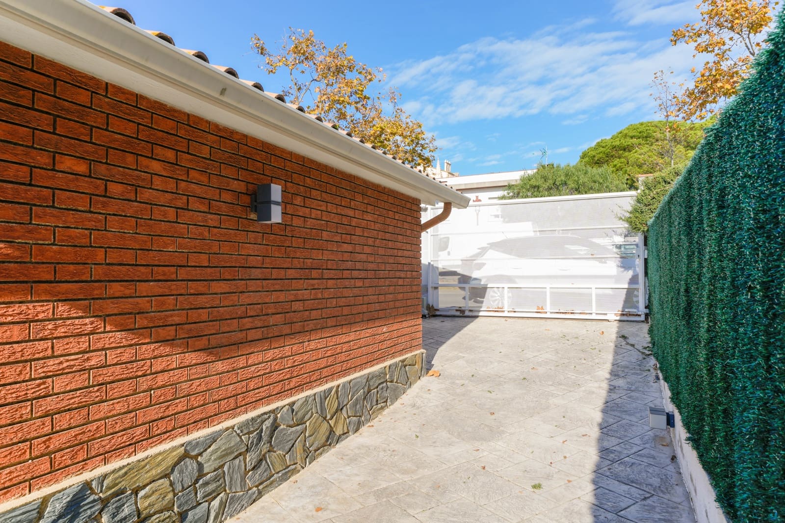 5 sypialnia Willa na sprzedaż w Canet de Mar z basenem garażem - 890 000 € (Ref: 9436091)