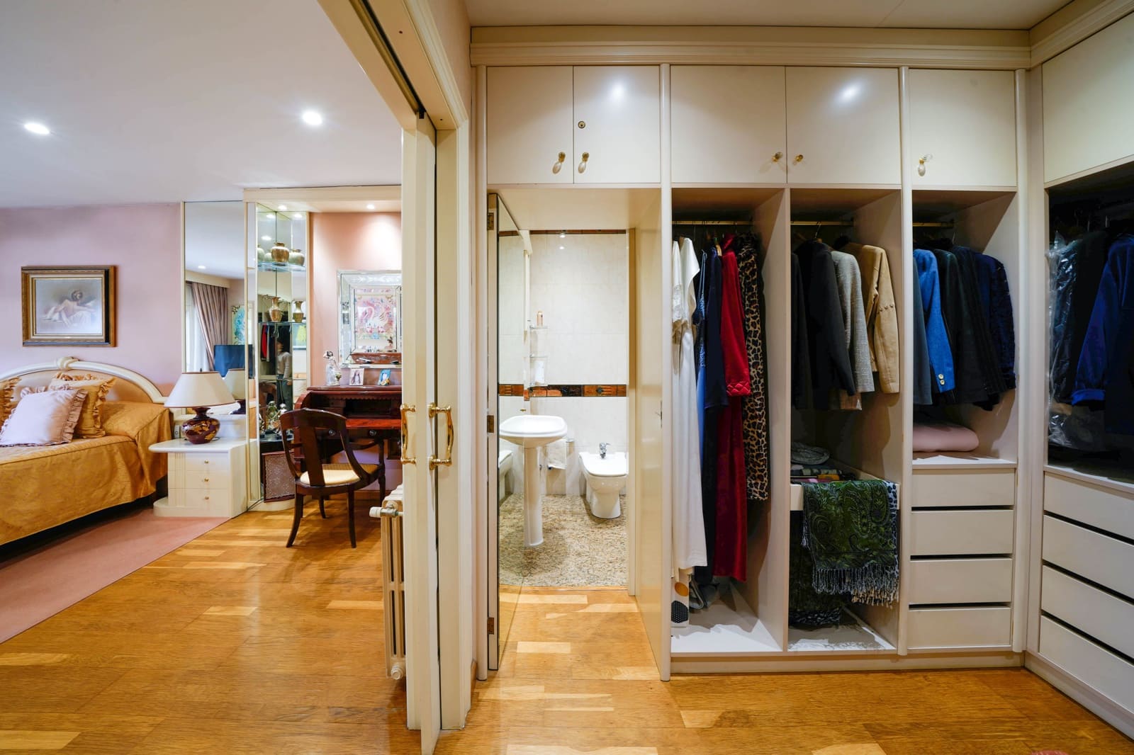 6 bedroom Villa for sale in Pineda de Mar with pool garage - € 1,880,000 (Ref: 9438145)