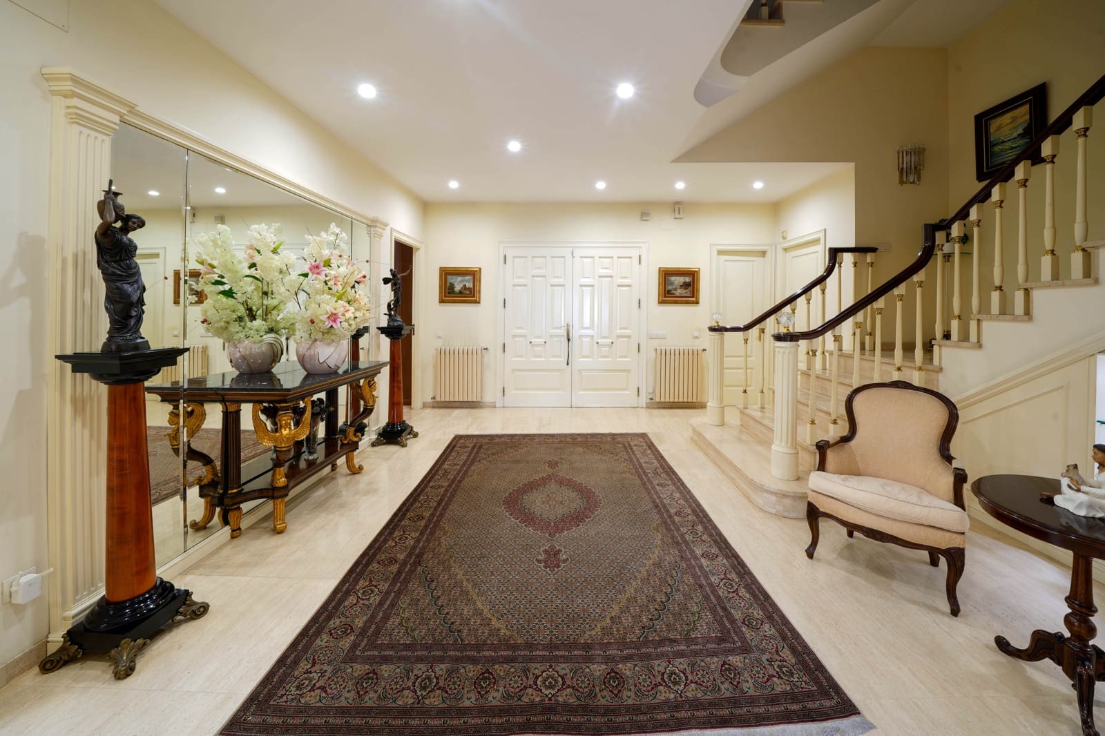 6 bedroom Villa for sale in Pineda de Mar with pool garage - € 1,880,000 (Ref: 9438145)