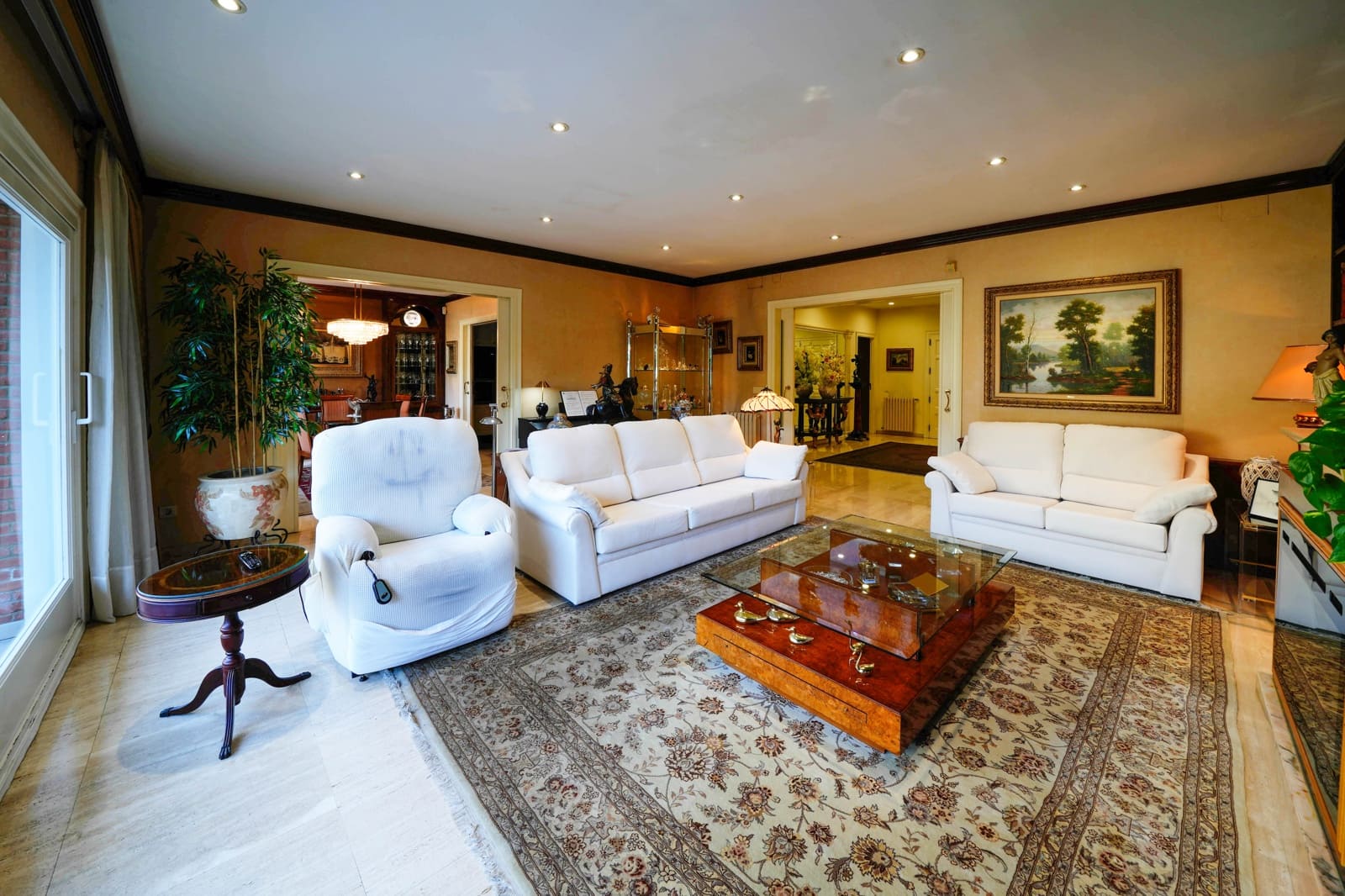 6 bedroom Villa for sale in Pineda de Mar with pool garage - € 1,880,000 (Ref: 9438145)