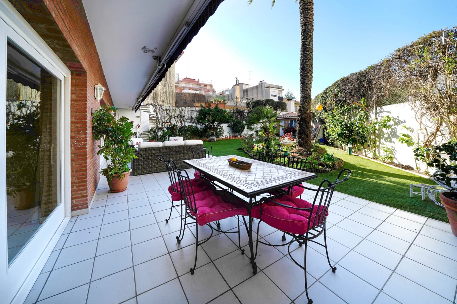 6 bedroom Villa for sale in Pineda de Mar with pool garage - € 1,880,000 (Ref: 9438145)