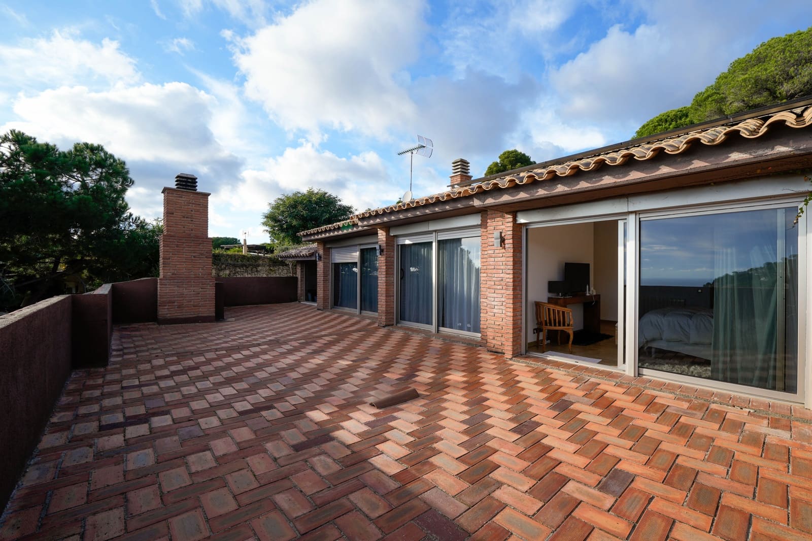 4 soverom Villa til salgs i Cabrils med svømmebasseng garasje - € 998 000 (Ref: 9444633)