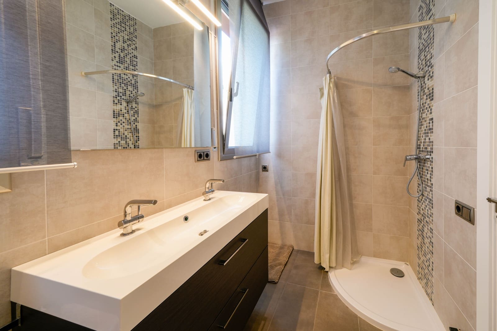 4 soverom Villa til salgs i Cabrils med svømmebasseng garasje - € 998 000 (Ref: 9444633)