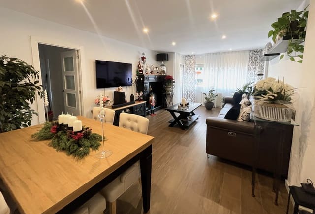 3 soveværelse Lejlighed til salg i Arenys de Mar - € 310.000 (Ref: 9459650)