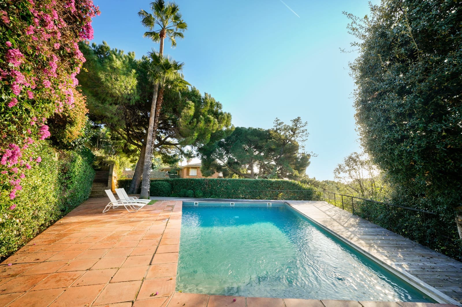 6 bedroom Villa for sale in Premia de Dalt with pool garage - € 1,650,000 (Ref: 9470121)