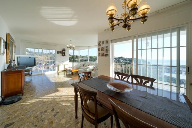 5 soverom Villa til salgs i Arenys de Mar - € 795 000 (Ref: 9473351)