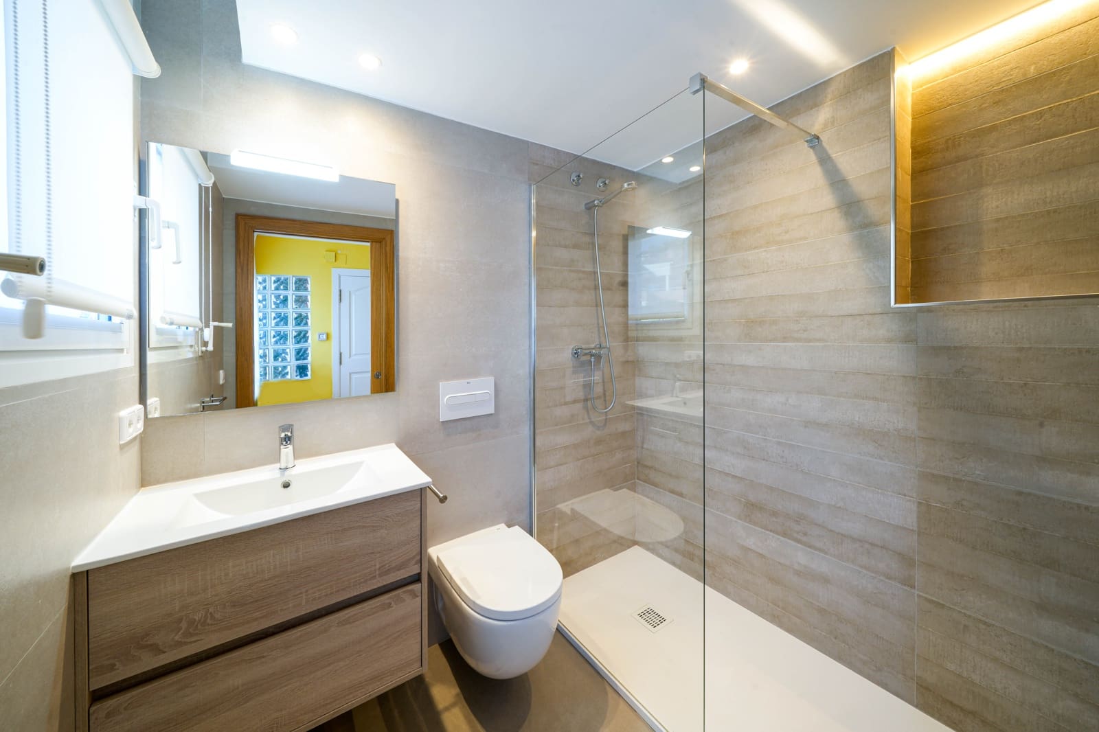 6 sypialnia Dom na sprzedaż w Sant Vicenc de Montalt z basenem garażem - 990 000 € (Ref: 9474418)