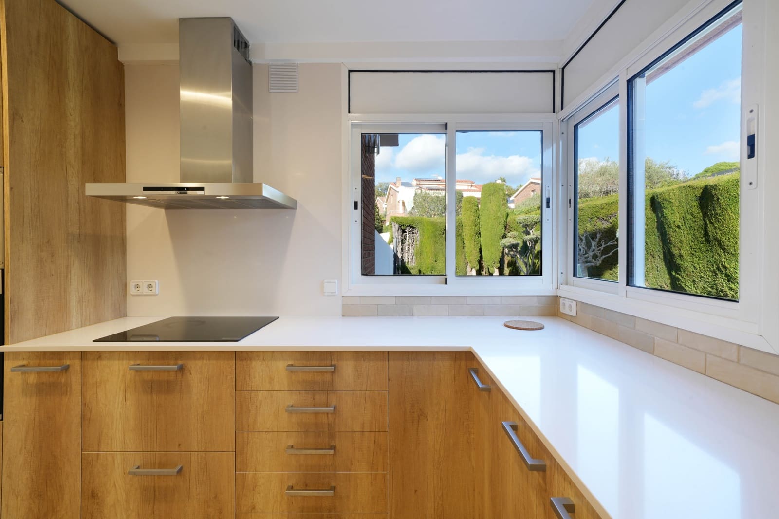 6 sypialnia Dom na sprzedaż w Sant Vicenc de Montalt z basenem garażem - 990 000 € (Ref: 9474418)