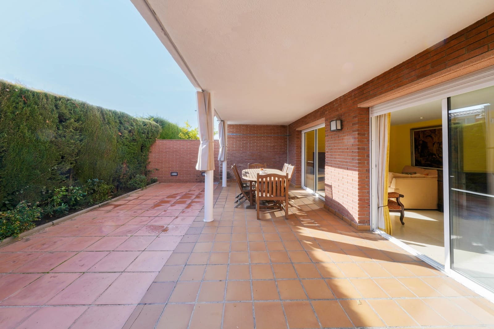 6 sypialnia Dom na sprzedaż w Sant Vicenc de Montalt z basenem garażem - 990 000 € (Ref: 9474418)