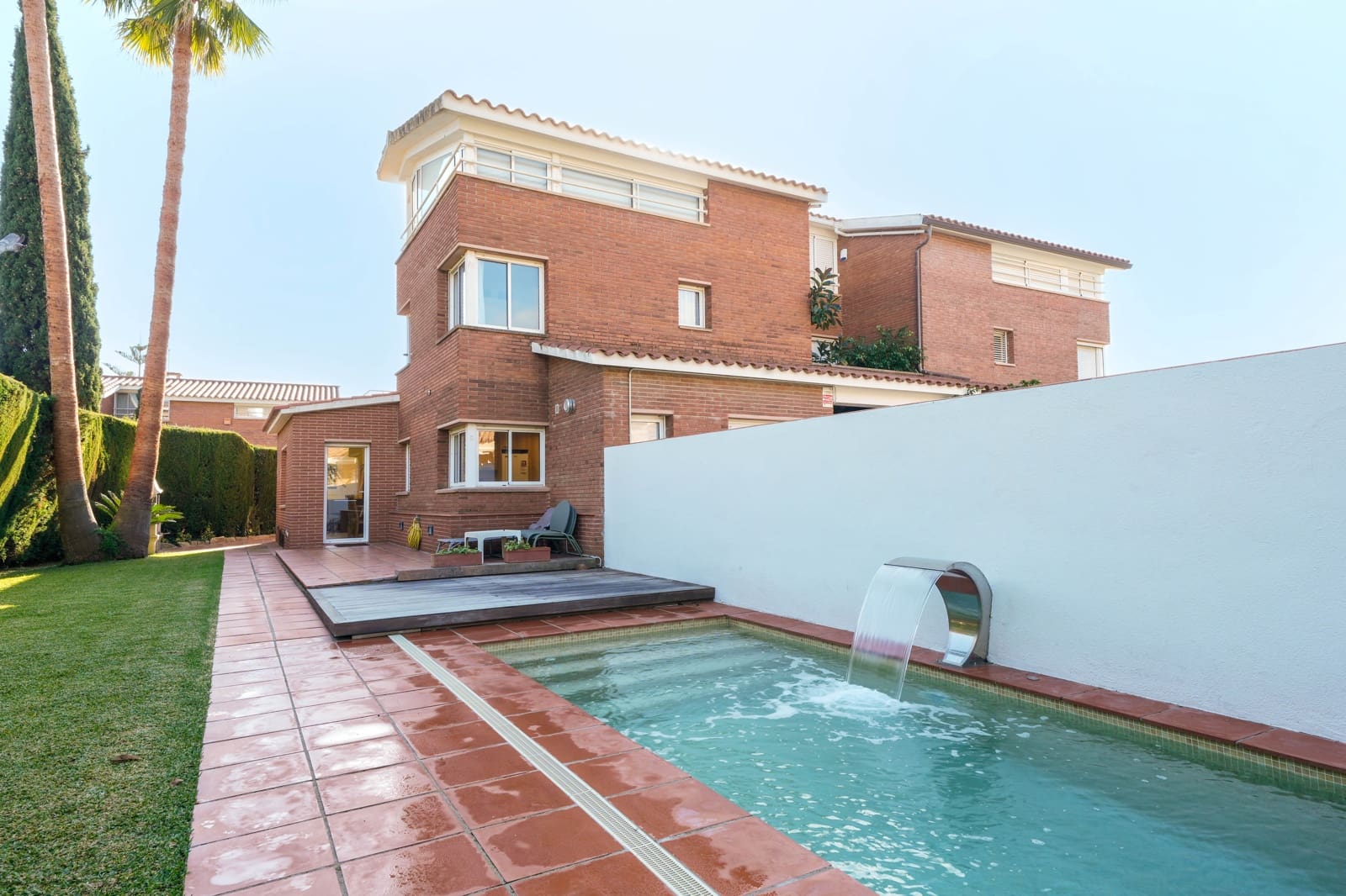 6 sypialnia Dom na sprzedaż w Sant Vicenc de Montalt z basenem garażem - 990 000 € (Ref: 9474418)