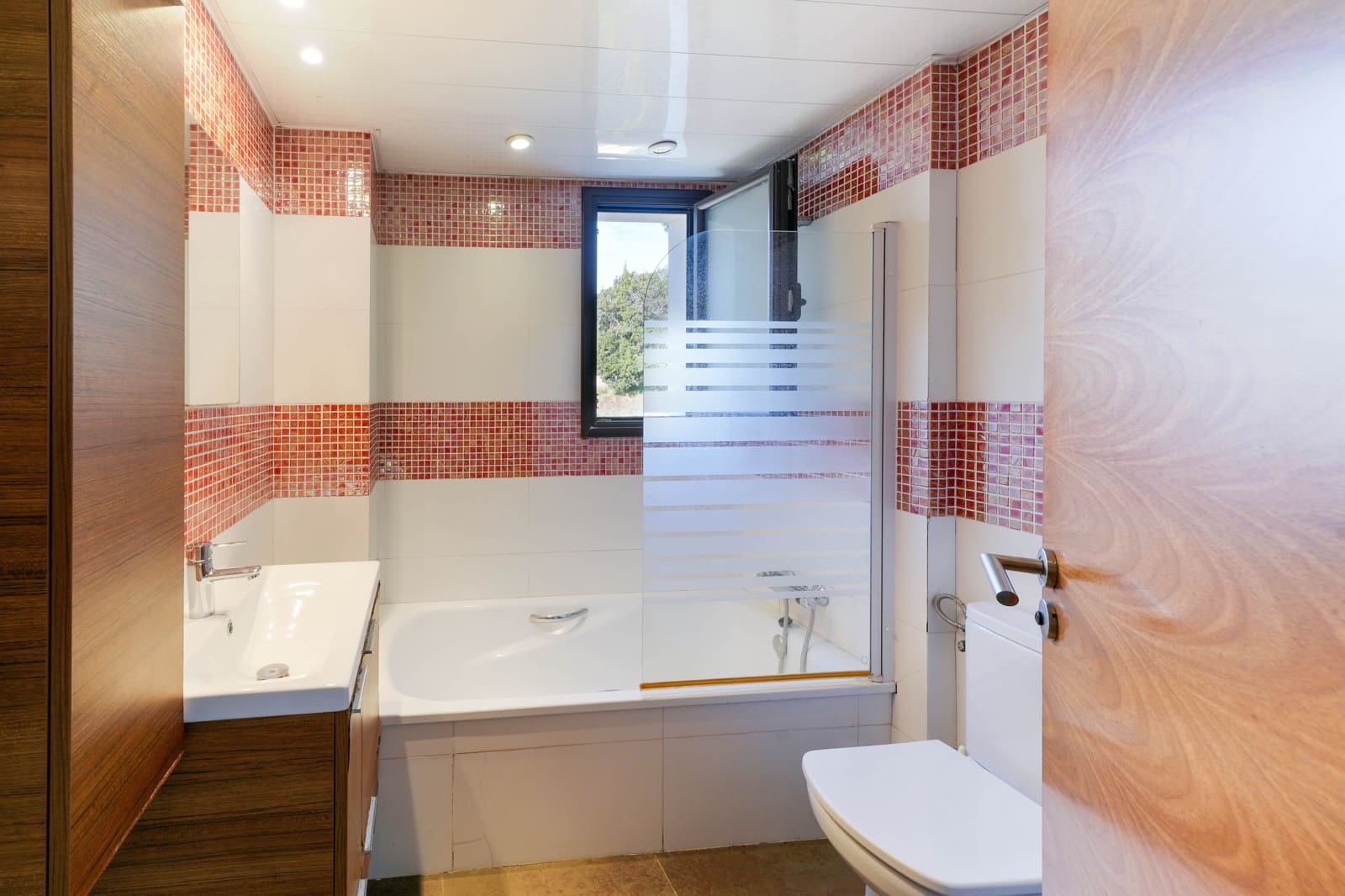 4 slaapkamer Villa te koop in Tordera met zwembad garage - € 429.000 (Ref: 9483947)