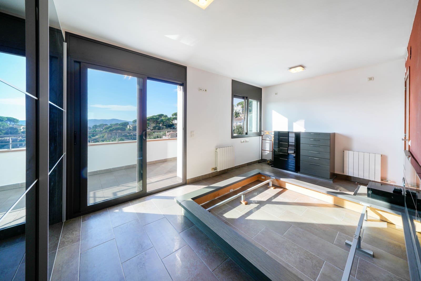 4 slaapkamer Villa te koop in Tordera met zwembad garage - € 429.000 (Ref: 9483947)