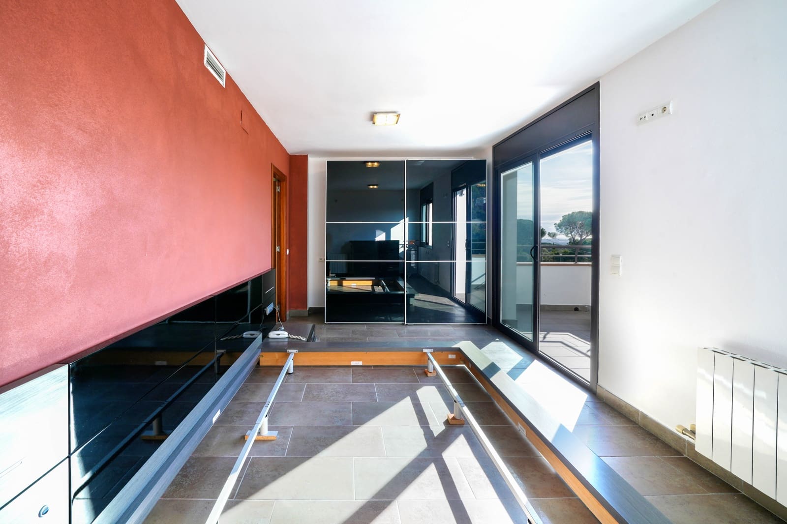 4 slaapkamer Villa te koop in Tordera met zwembad garage - € 429.000 (Ref: 9483947)