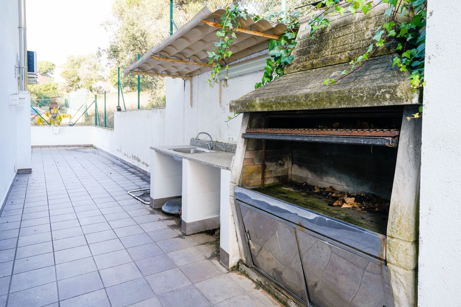 4 slaapkamer Villa te koop in Tordera met zwembad garage - € 429.000 (Ref: 9483947)