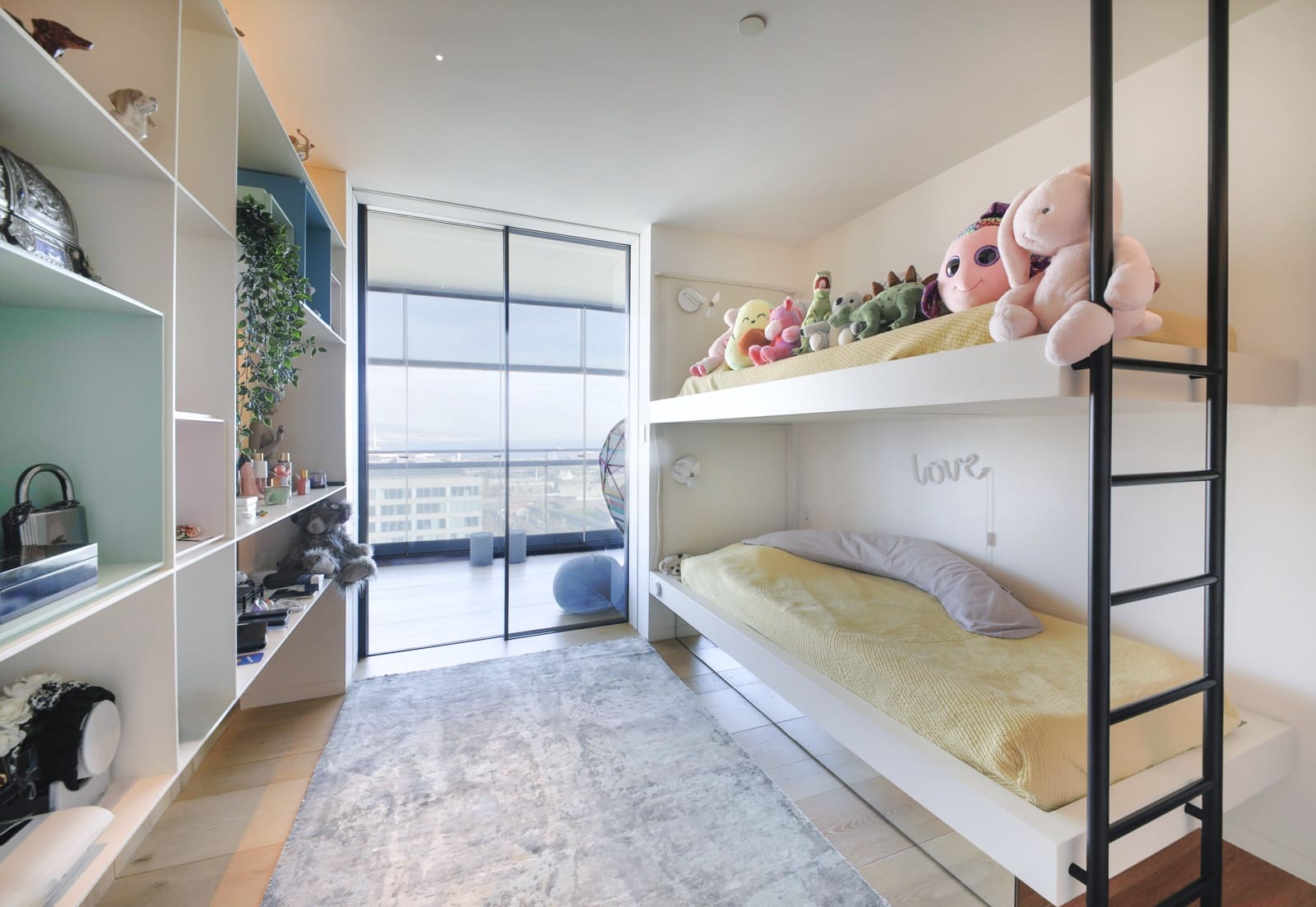 4 bedroom Apartment for sale in Barcelona city with pool garage - € 4,000,000 (Ref: 9484070)