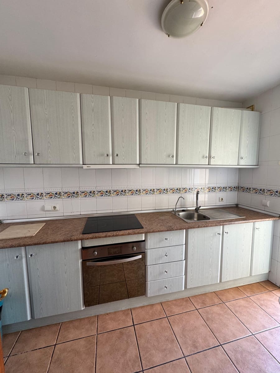 4 camera da letto Villetta Bifamiliare da affitare come casa vacanza in Vera con piscina garage - 500 € (Rif: 9172130)