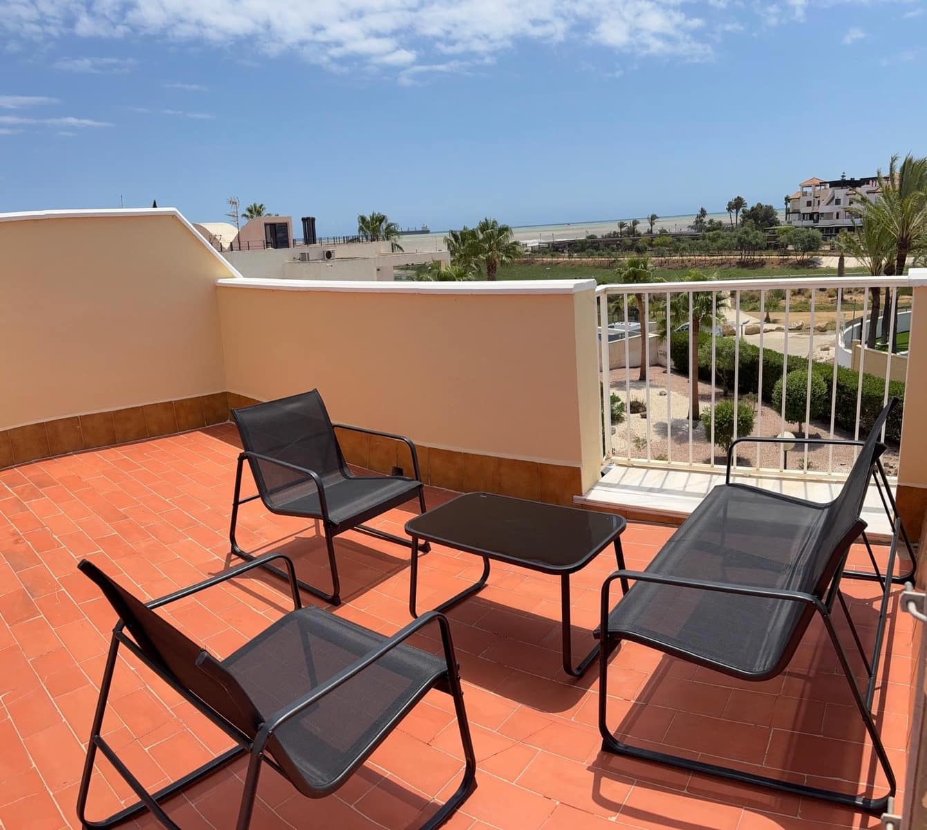 4 camera da letto Villetta Bifamiliare da affitare come casa vacanza in Vera con piscina garage - 500 € (Rif: 9172130)