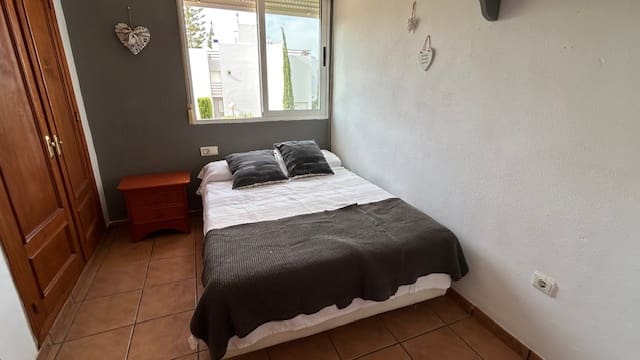 4 camera da letto Villetta Bifamiliare da affitare come casa vacanza in El Playazo, Vera con piscina garage - 500 € (Rif: 9172130)
