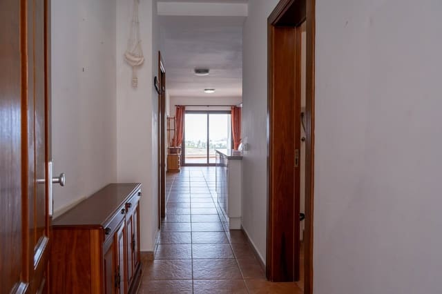 2 makuuhuone Huoneisto myytävänä paikassa Costa Teguise, Teguise mukana uima-altaan - 295 000 € (Ref: 10021448)