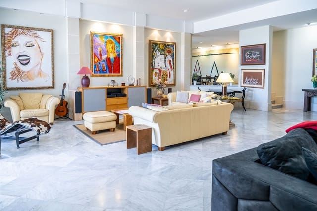 6 camera da letto Villa in vendita in Costa Teguise, Teguise con piscina garage - 2.200.000 € (Rif: 10024811)
