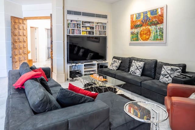 6 camera da letto Villa in vendita in Costa Teguise, Teguise con piscina garage - 2.200.000 € (Rif: 10024811)