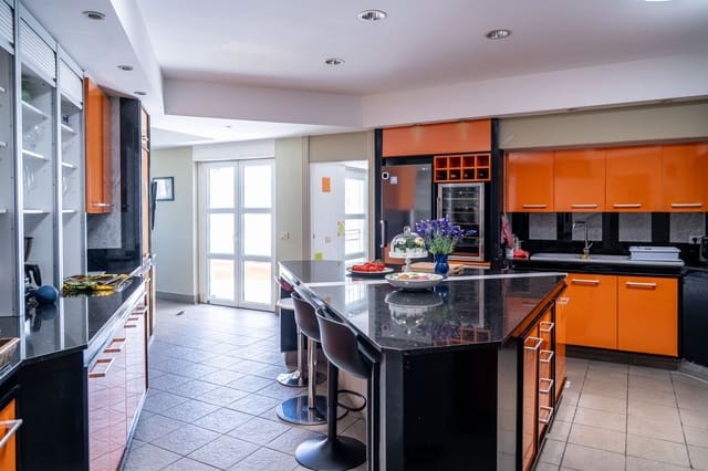 6 camera da letto Villa in vendita in Costa Teguise, Teguise con piscina garage - 2.200.000 € (Rif: 10024811)
