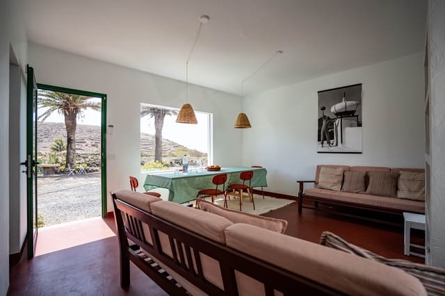 3 sypialnia Finka/Dom wiejski na sprzedaż w Haría z garażem - 450 000 € (Ref: 10039294)