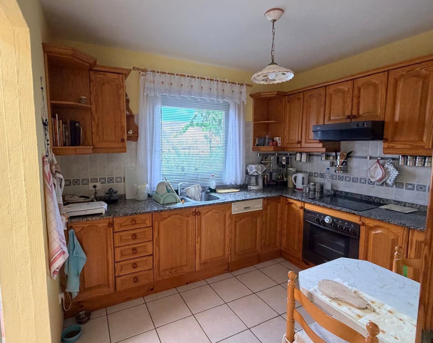 2 bedroom Apartment for sale in Mala with garage - € 510,000 (Ref: 10039295)