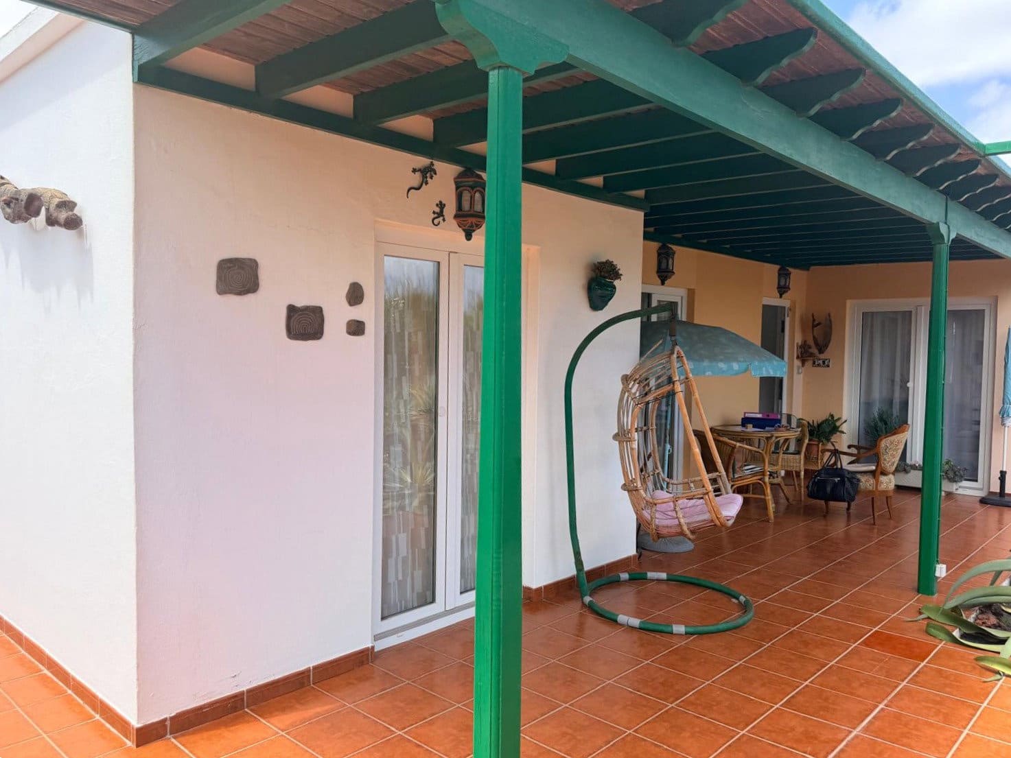2 bedroom Apartment for sale in Mala with garage - € 510,000 (Ref: 10039295)