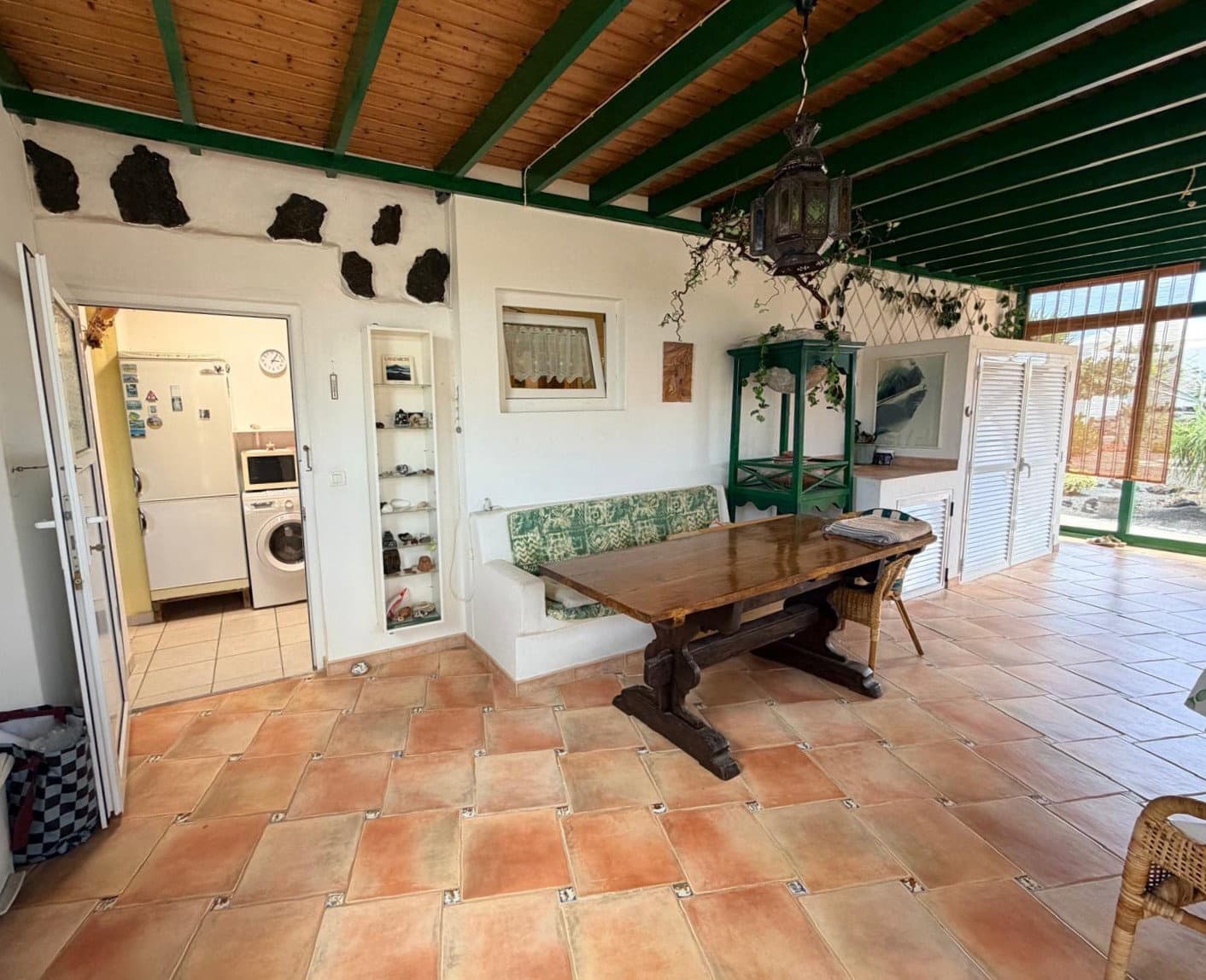 2 bedroom Apartment for sale in Mala with garage - € 510,000 (Ref: 10039295)