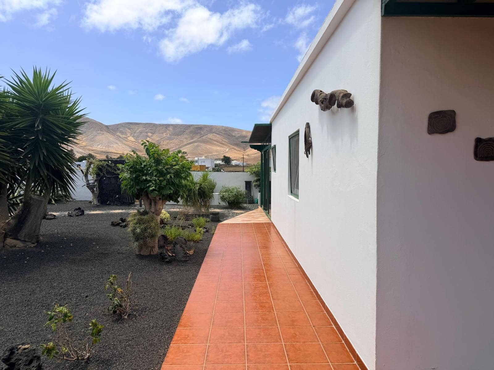 2 bedroom Apartment for sale in Mala with garage - € 510,000 (Ref: 10039295)