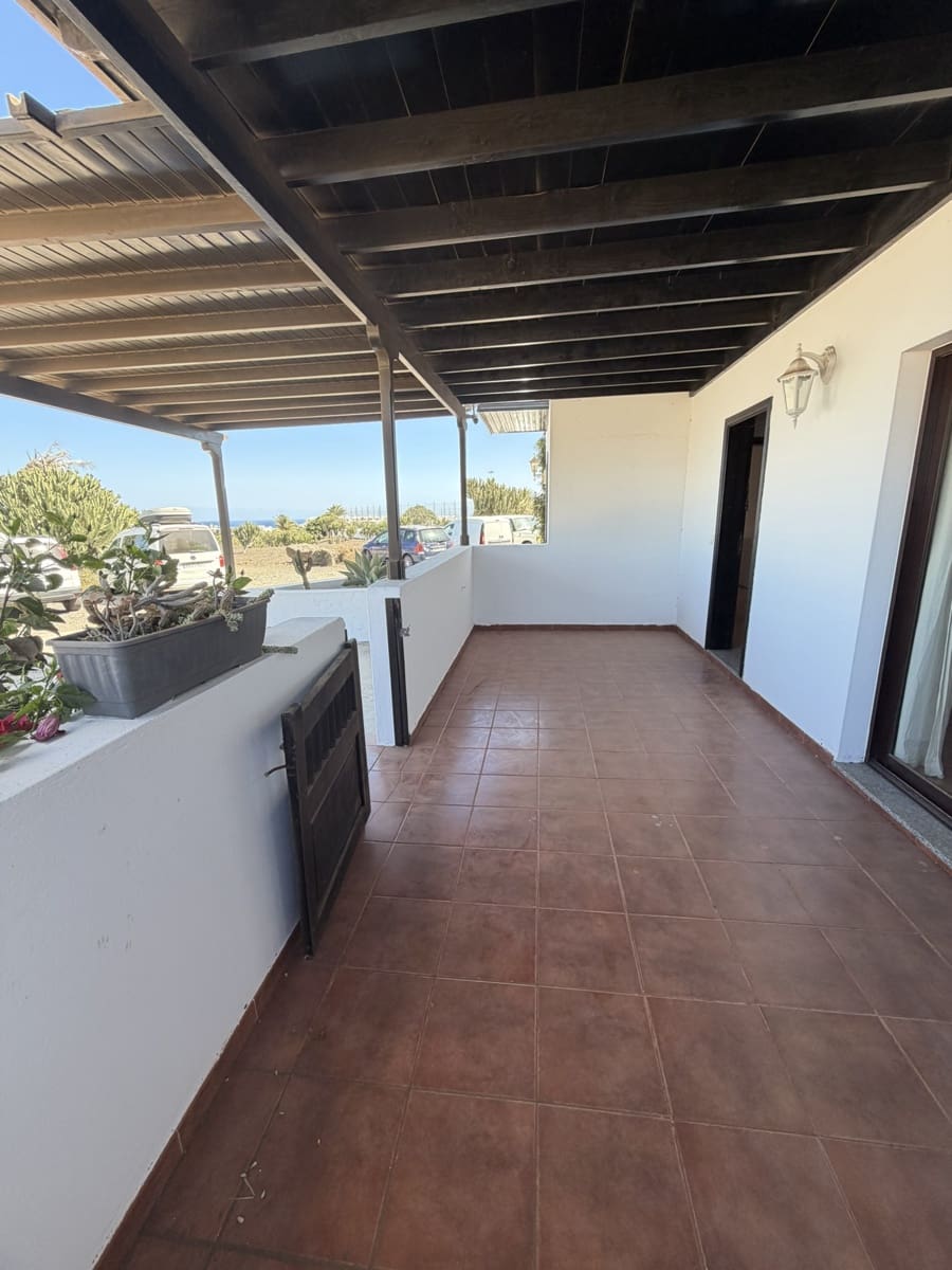 3 soveværelse Lejlighed til salg i Costa Teguise med garage - € 395.000 (Ref: 10039296)