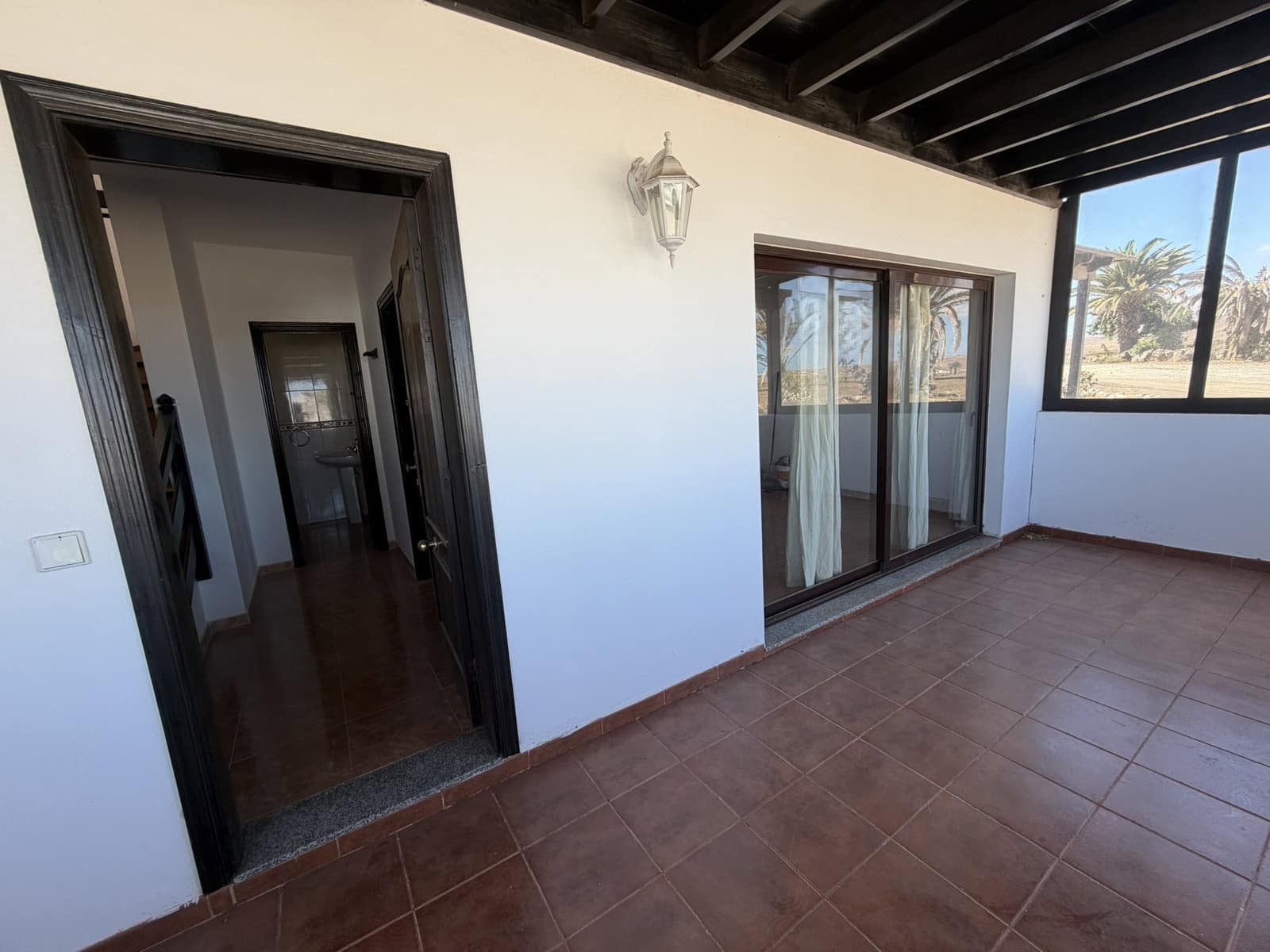 3 bedroom Apartment for sale in Costa Teguise with garage - € 395,000 (Ref: 10039296)