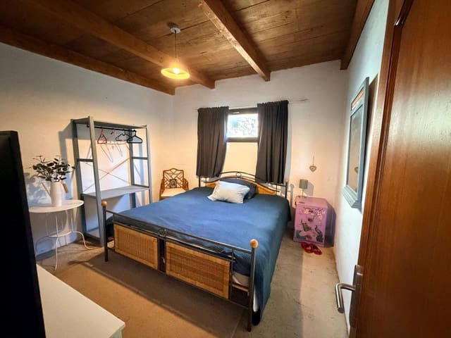 Grunde uden byggetilladelser til salg i Arrieta, Haría - € 365.000 (Ref: 10041816)