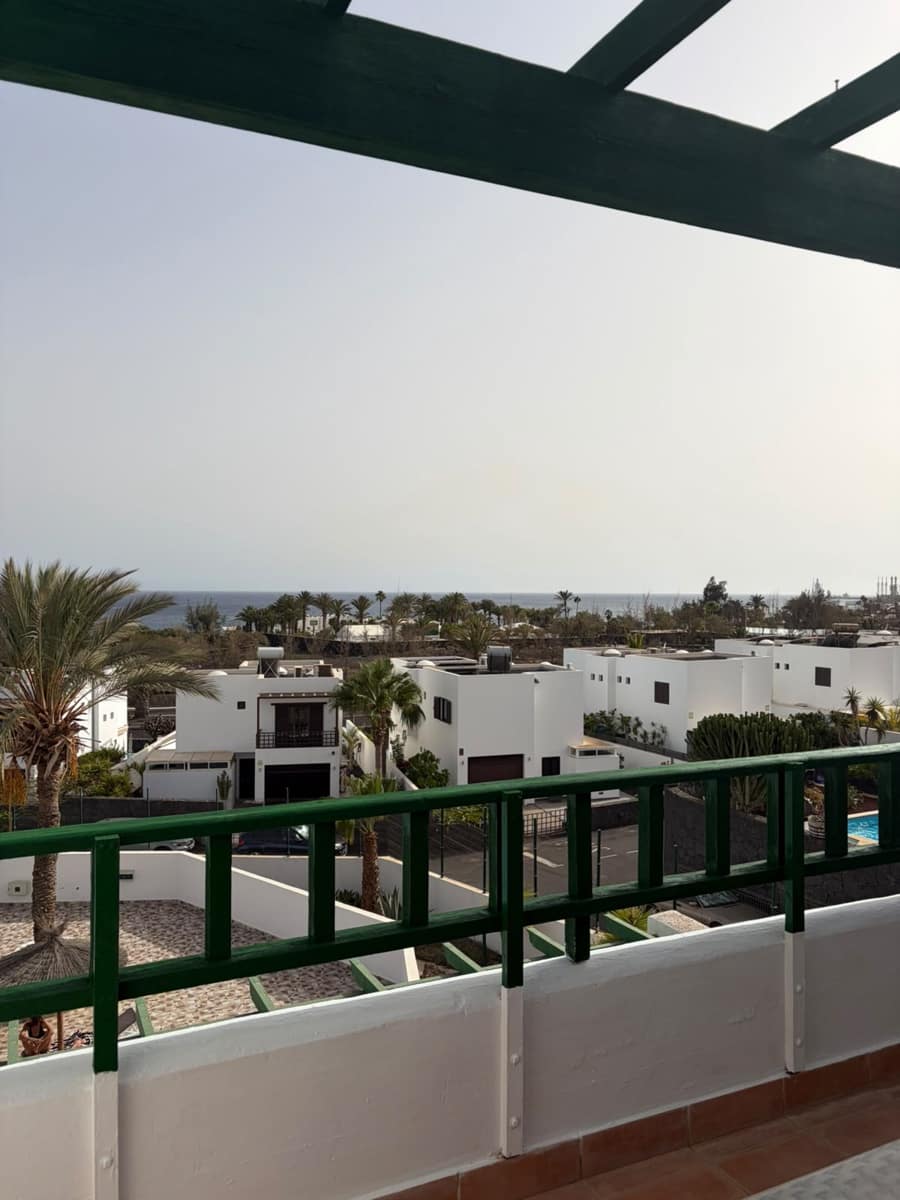 2 bedroom Apartment for sale in Costa Teguise with pool garage - € 275,000 (Ref: 10101041)