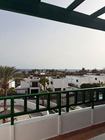 2 bedroom Apartment for sale in Costa Teguise, Teguise with pool garage - € 275,000 (Ref: 10101041)