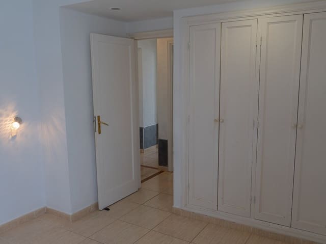 2 bedroom Apartment for sale in Costa Teguise, Teguise with pool garage - € 275,000 (Ref: 10101041)