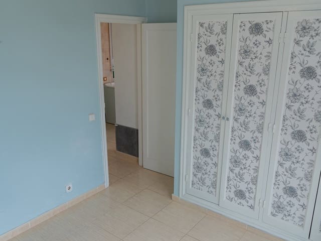 2 bedroom Apartment for sale in Costa Teguise, Teguise with pool garage - € 275,000 (Ref: 10101041)