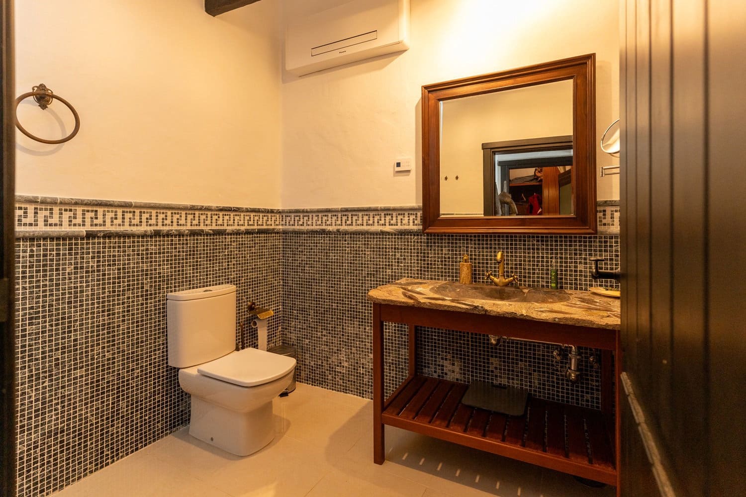 4 bedroom Finca/Country House for sale in Haria with garage - € 1,150,000 (Ref: 10124984)