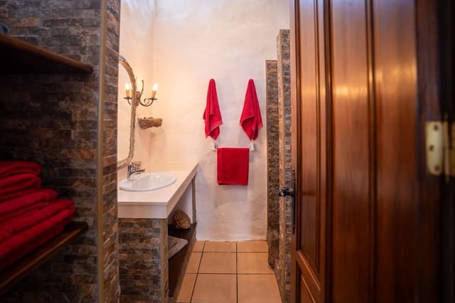 6 chambre Appartement à vendre à Tiagua, Teguise avec piscine garage - 895 000 € (Ref: 10160607)