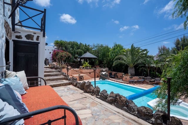 6 chambre Appartement à vendre à Tiagua, Teguise avec piscine garage - 895 000 € (Ref: 10160607)