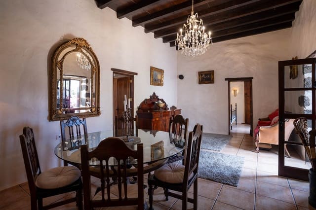 6 chambre Appartement à vendre à Tiagua, Teguise avec piscine garage - 895 000 € (Ref: 10160607)