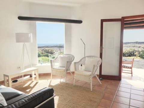5 bedroom Finca/Country House for sale in Mala with garage - € 630,000 (Ref: 10160608)