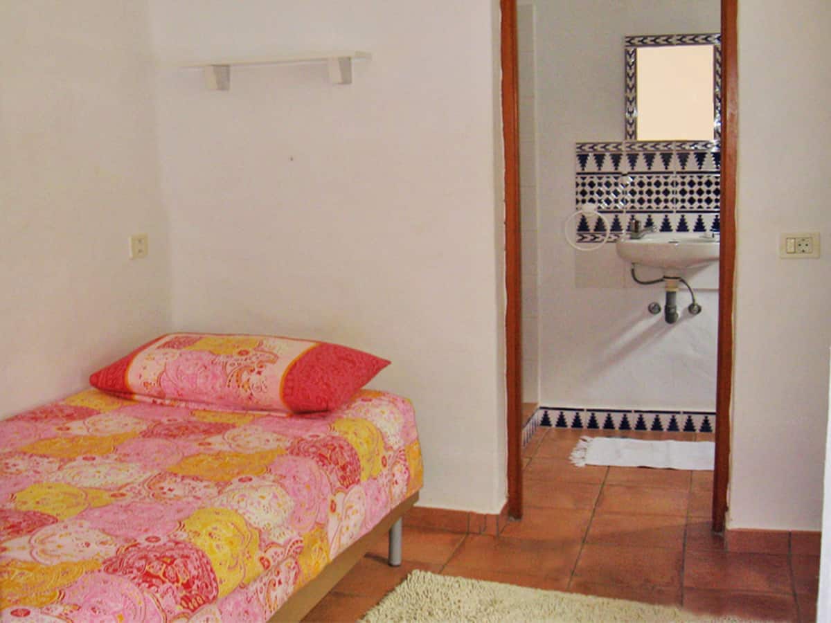 5 bedroom Finca/Country House for sale in Mala with garage - € 630,000 (Ref: 10160608)