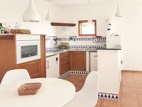 5 bedroom Finca/Country House for sale in Mala with garage - € 630,000 (Ref: 10160608)