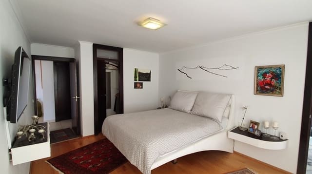 5 soverom Villa til salgs i Las Brenas, Yaiza med svømmebasseng garasje - € 1 299 000 (Ref: 5931713)