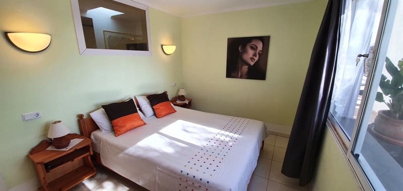 5 bedroom Villa for sale in Las Brenas with pool garage - € 1,299,000 (Ref: 5931713)