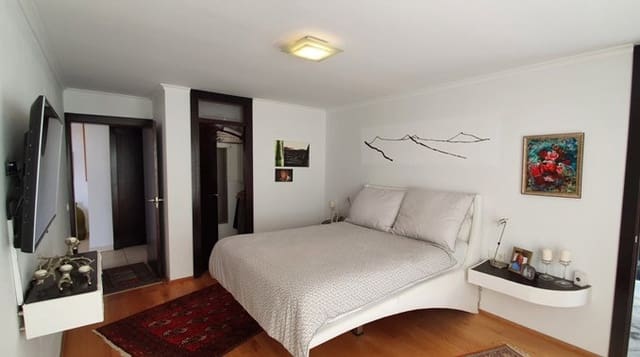 5 soverom Villa til salgs i Las Brenas, Yaiza med svømmebasseng garasje - € 1 299 000 (Ref: 5931713)