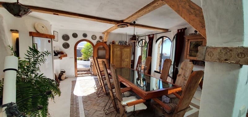 5 bedroom Villa for sale in Las Brenas with pool garage - € 1,299,000 (Ref: 5931713)