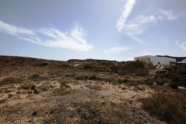 Grunde uden byggetilladelser til salg i Charco del Palo - € 400.000 (Ref: 6639567)